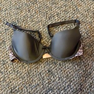Victoria’s Secret Bra